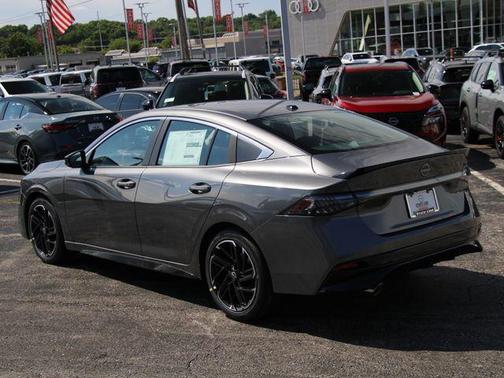 Gun Metallic 2026 Nissan Sentra SR