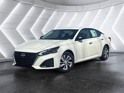 2025 Nissan Altima S FWD