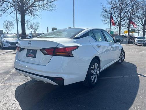 2025 Nissan Altima S FWD