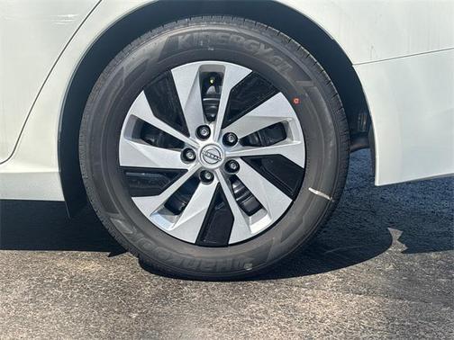 2025 Nissan Altima S FWD