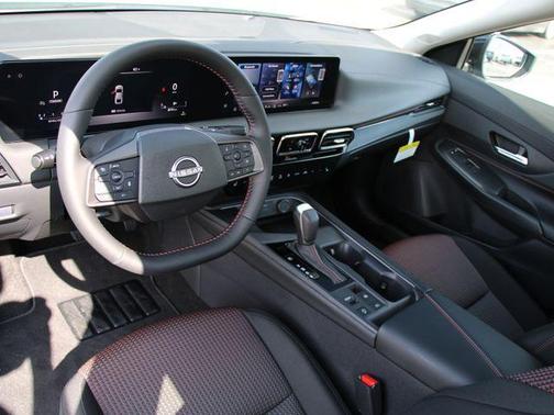 Atlantic Gray Metallic/Super Black 2026 Nissan Sentra SR