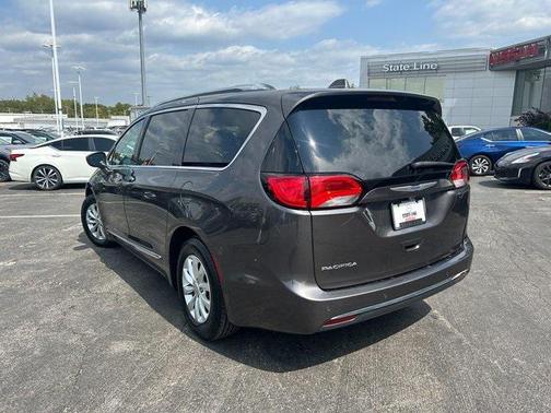 2018 Chrysler Pacifica Touring-L
