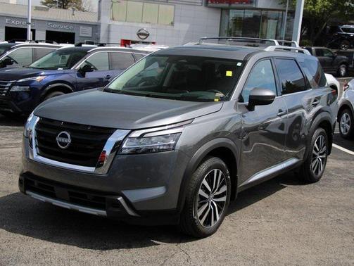 2024 Nissan Pathfinder Platinum 4WD
