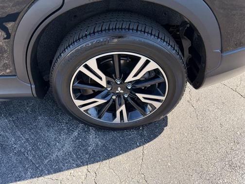 2023 Mitsubishi Eclipse Cross SE
