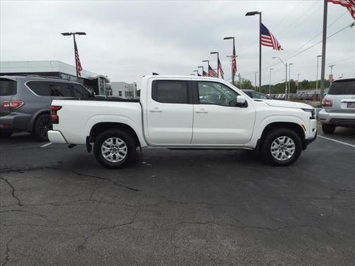 2023 Nissan Frontier SV