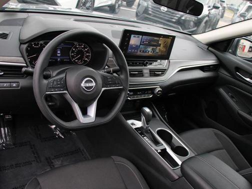 Gun Metallic 2025 Nissan Altima 2.5 SV