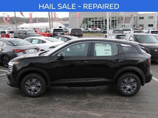 Super Black 2026 Nissan Kicks S