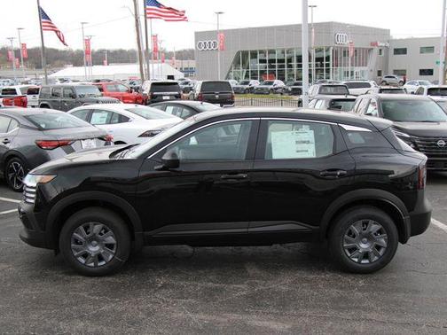 Super Black 2026 Nissan Kicks S