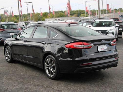 2020 Ford Fusion SEL