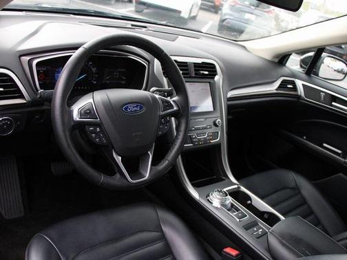 2020 Ford Fusion SEL
