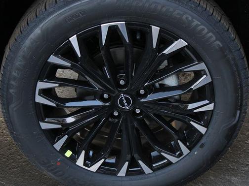 Everest White Pearl Tricoat 2026 Nissan Rogue Dark Armor