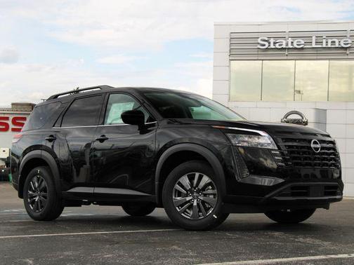 Super Black 2026 Nissan Pathfinder SV
