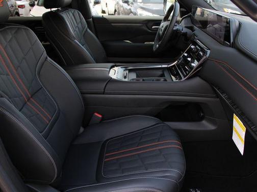 Super Black 2025 Nissan Armada PRO-4X 4WD