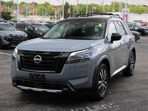 Solid Gray/Super Black 2024 Nissan Pathfinder Platinum 4WD
