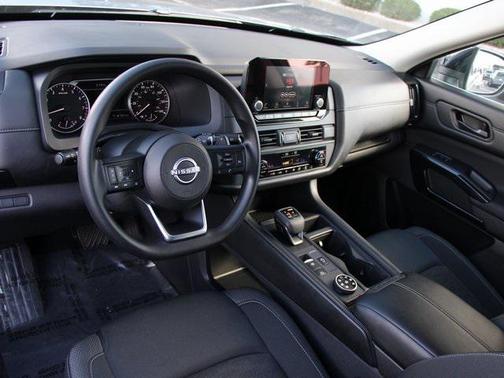 2024 Nissan Pathfinder S 4WD