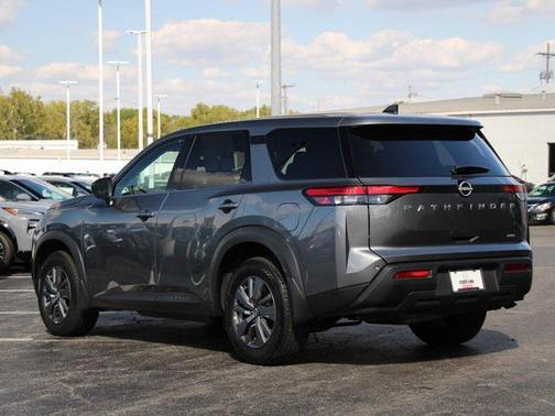2024 Nissan Pathfinder S 4WD