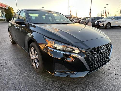 2025 Nissan Altima S FWD