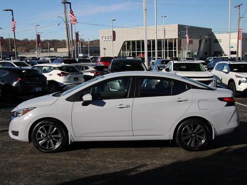 2025 Nissan Versa 1.6 SV