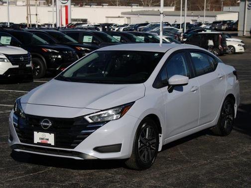 2025 Nissan Versa 1.6 SV