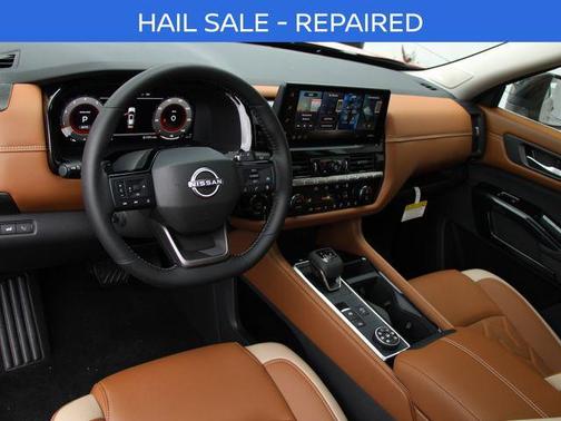 Scarlet Ember Tintcoat/Super Black 2026 Nissan Pathfinder Platinum
