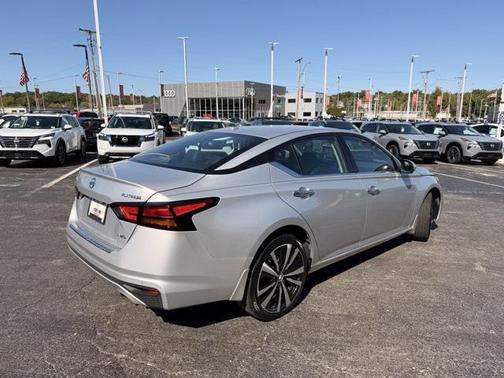 2021 Nissan Altima Platinum Intelligent AWD