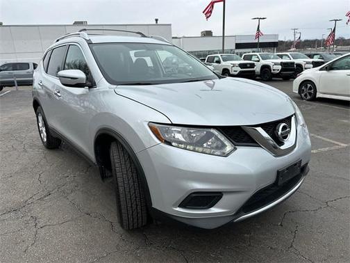 2016 Nissan Rogue SV