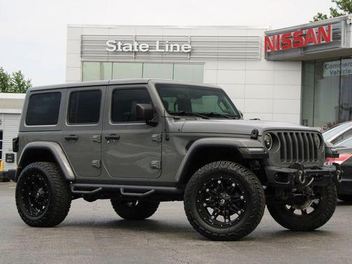 Sting-Gray Clearcoat 2018 Jeep Wrangler Unlimited Sahara