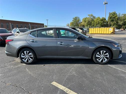 2025 Nissan Altima S FWD