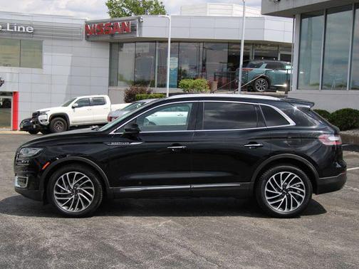 Infinite Black Metallic 2019 Lincoln Nautilus Reserve