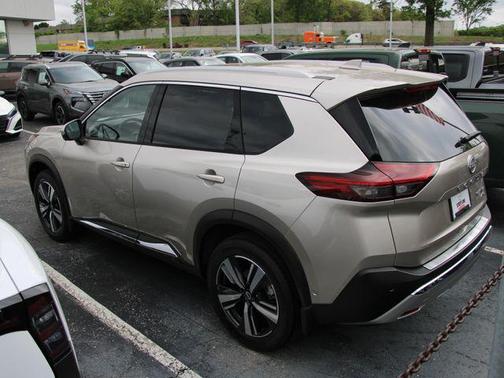 Champagne Silver Metallic 2023 Nissan Rogue Platinum