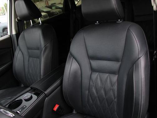 Champagne Silver Metallic 2023 Nissan Rogue Platinum