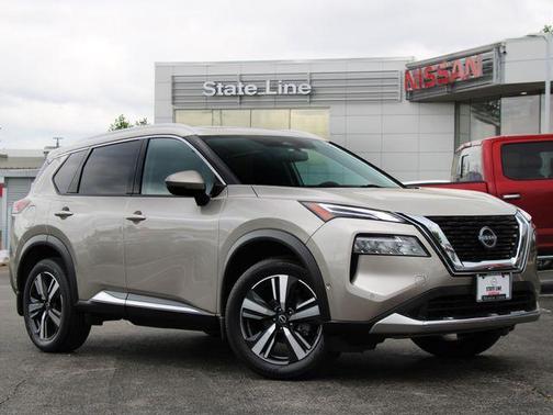 Champagne Silver Metallic 2023 Nissan Rogue Platinum