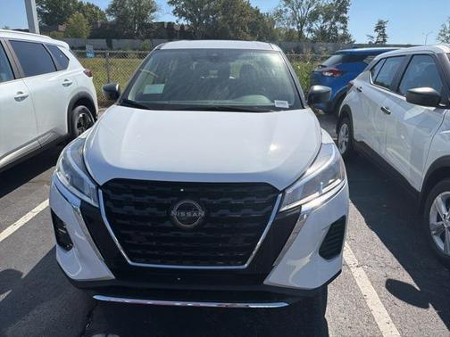 2025 Nissan Kicks S