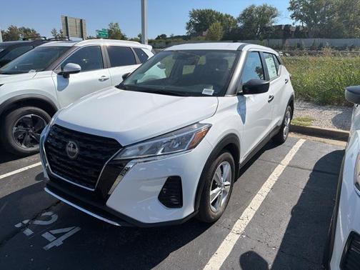 2025 Nissan Kicks S