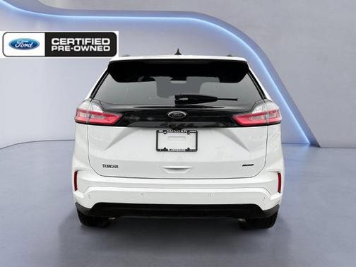2022 Ford Edge SE