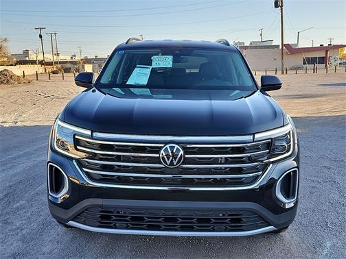 2025 Volkswagen Atlas 2.0T SE