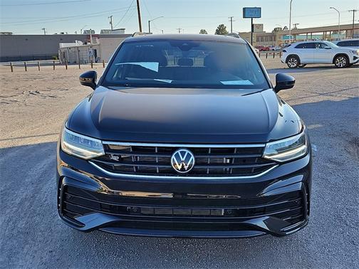2024 Volkswagen Tiguan 2.0T SE R-Line Black