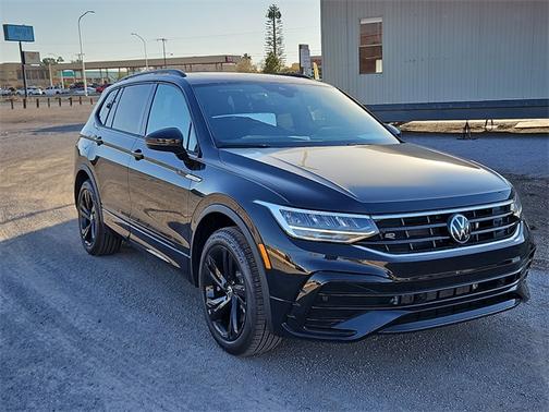2024 Volkswagen Tiguan 2.0T SE R-Line Black