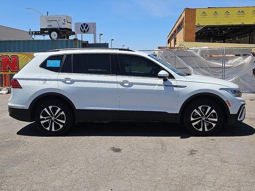Pure White 2023 Volkswagen Tiguan 2.0T S