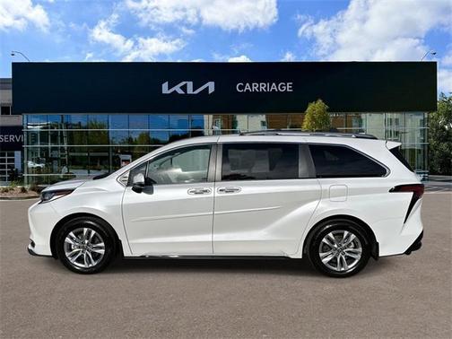 2024 Toyota Sienna Limited