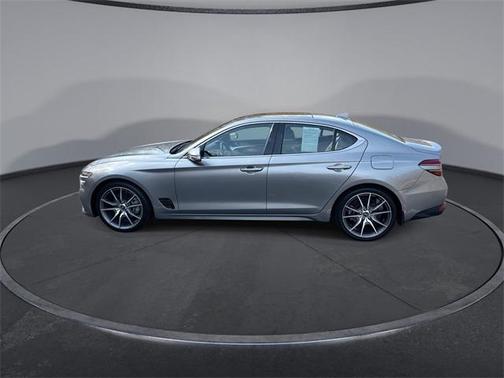 2022 Genesis G70 2.0T RWD