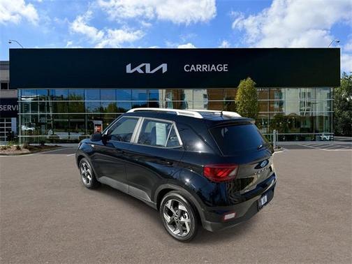 2024 Hyundai VENUE SEL