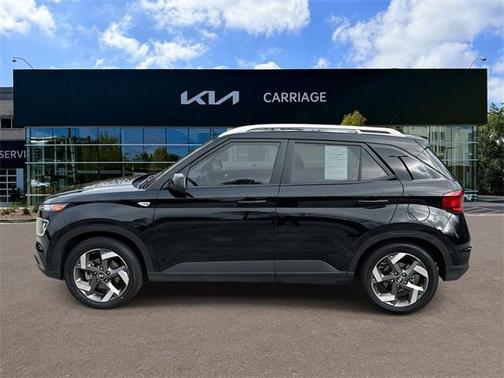 2024 Hyundai VENUE SEL