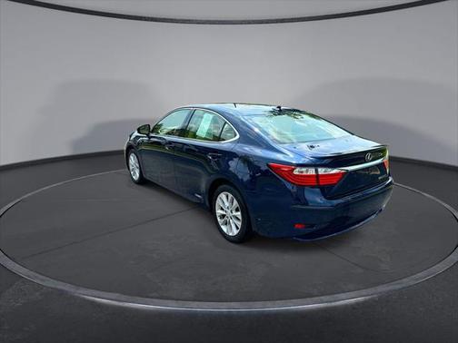 2014 Lexus ES 300h Base