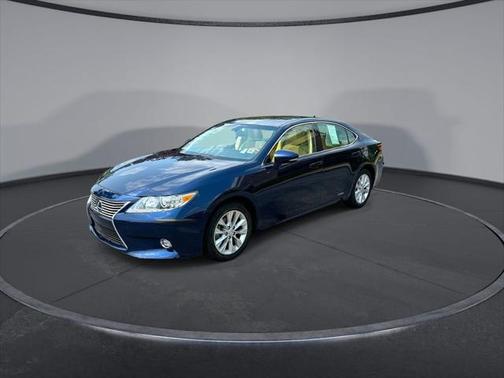 2014 Lexus ES 300h Base