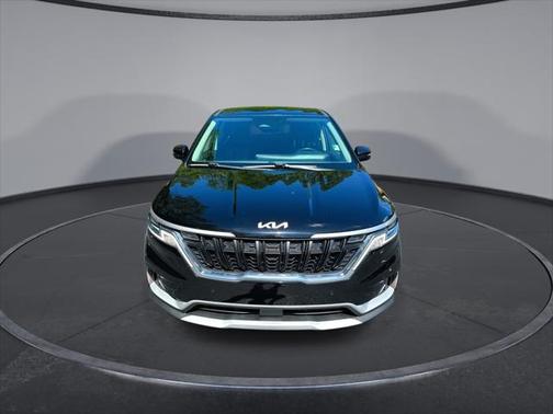 2022 Kia Carnival EX