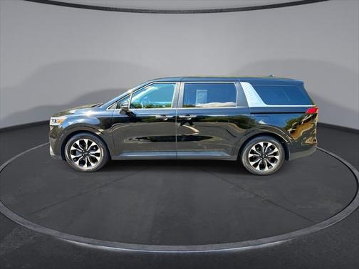 2022 Kia Carnival EX