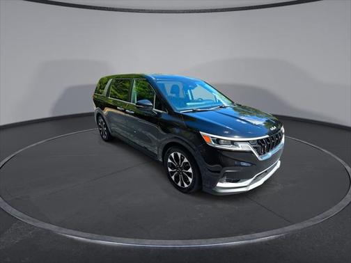 2022 Kia Carnival EX