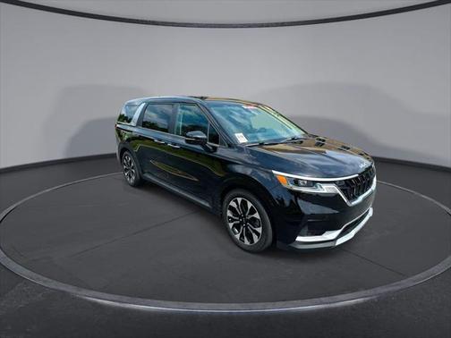 2022 Kia Carnival EX