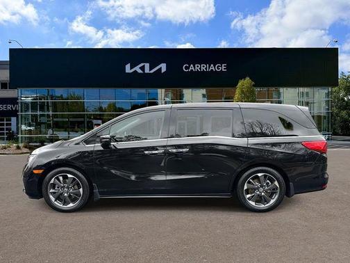 Black 2022 Honda Odyssey Elite